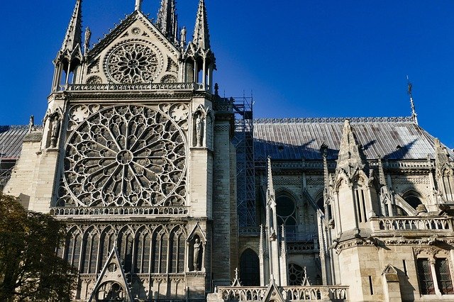 notre-dame-3672868_640
